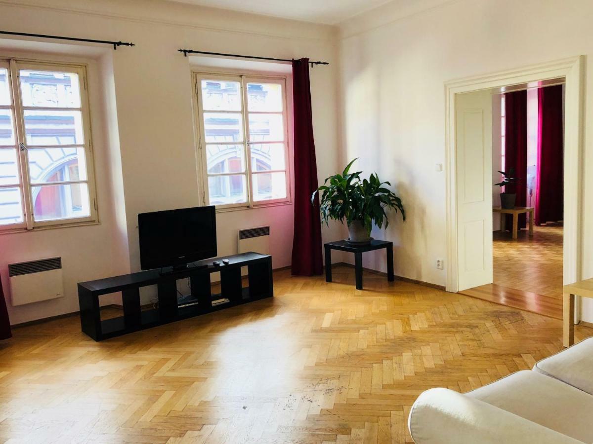 Royal Road Ii Apartment *